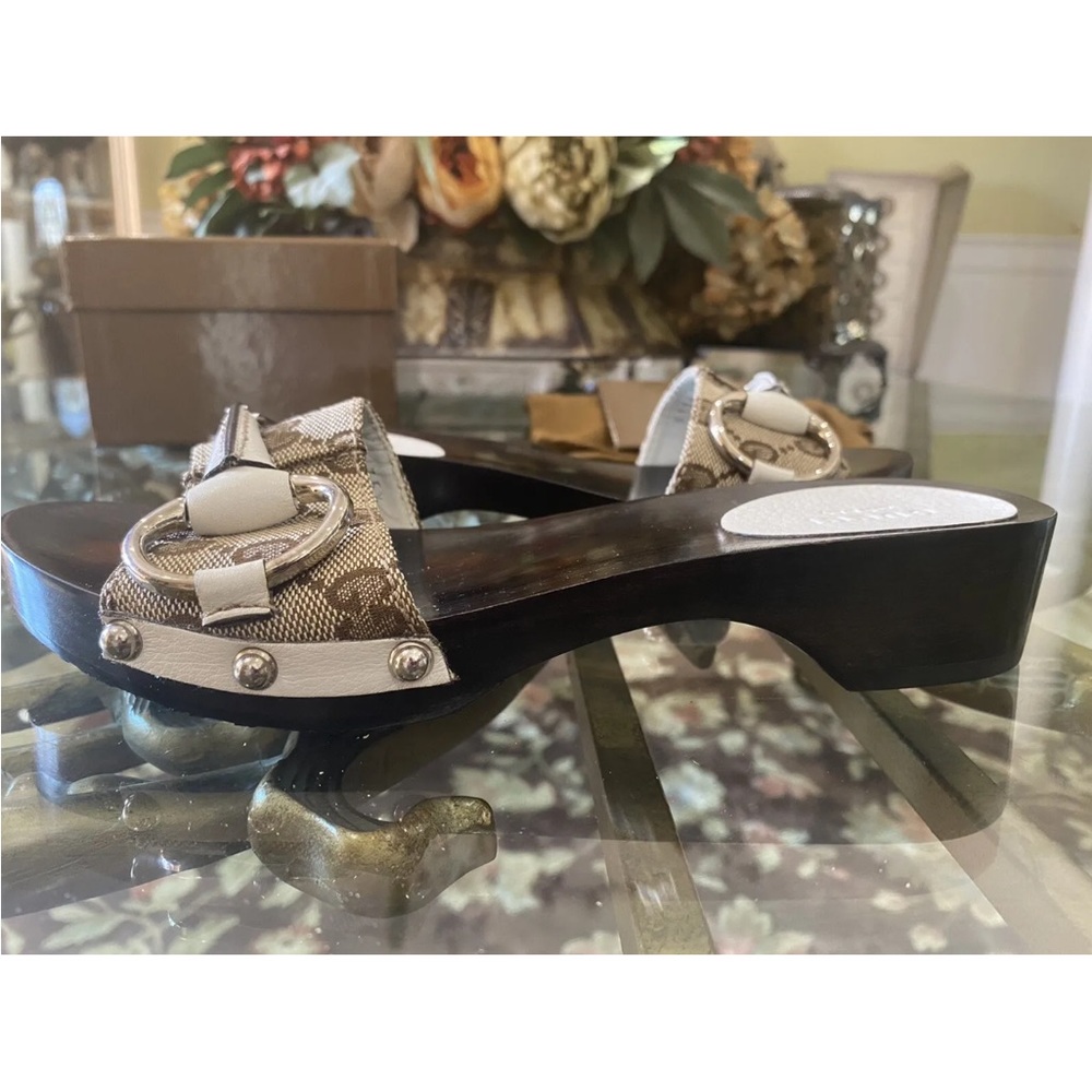 Vintage Gucci GG canvas horsebit wooden sandal. Size 35.5 - Picture 7 of 16